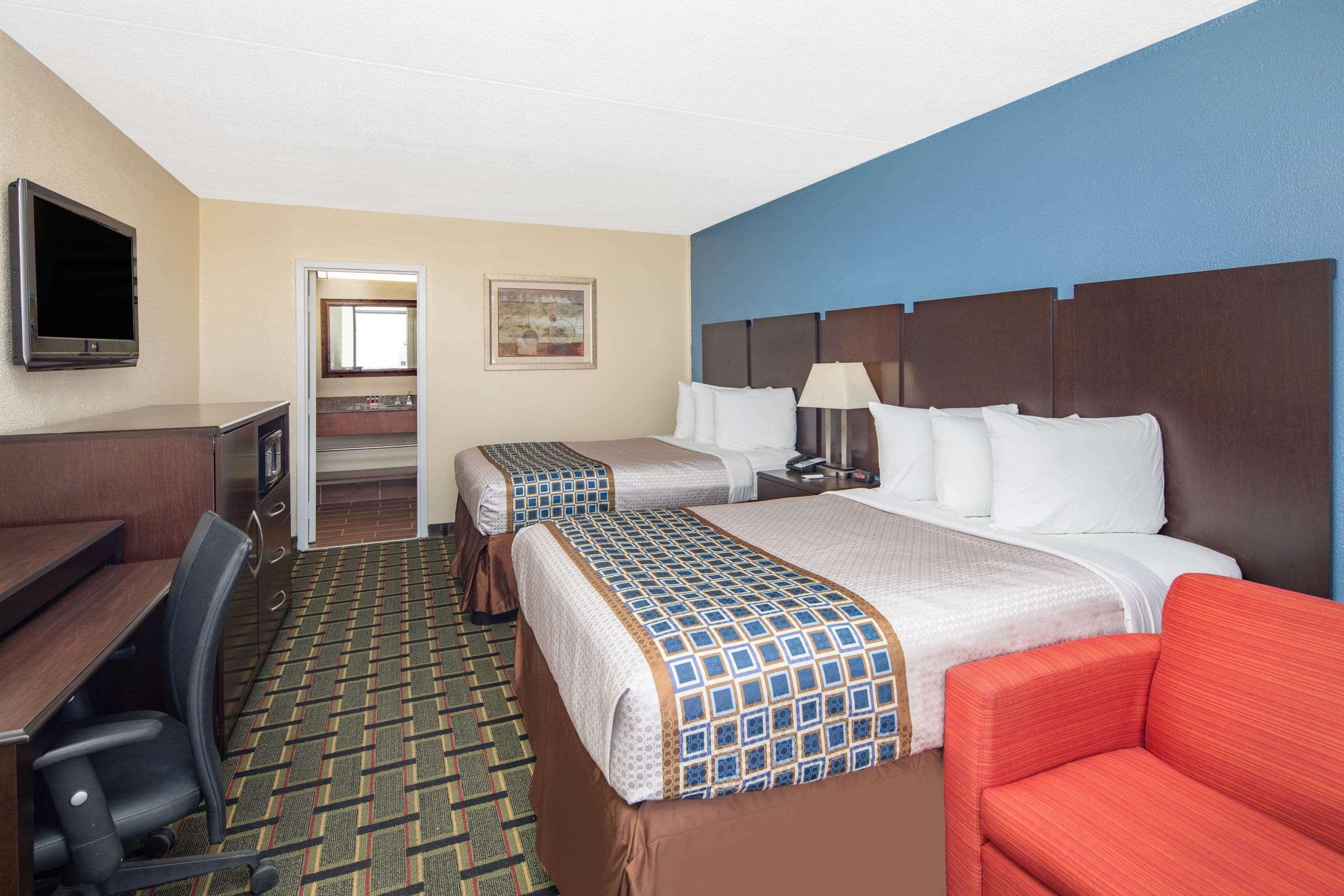 Travelodge By Wyndham Savannah Area/Richmond Hill Εξωτερικό φωτογραφία