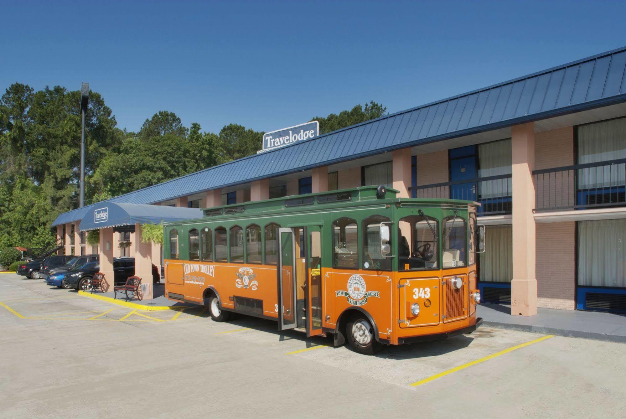 Travelodge By Wyndham Savannah Area/Richmond Hill Εξωτερικό φωτογραφία